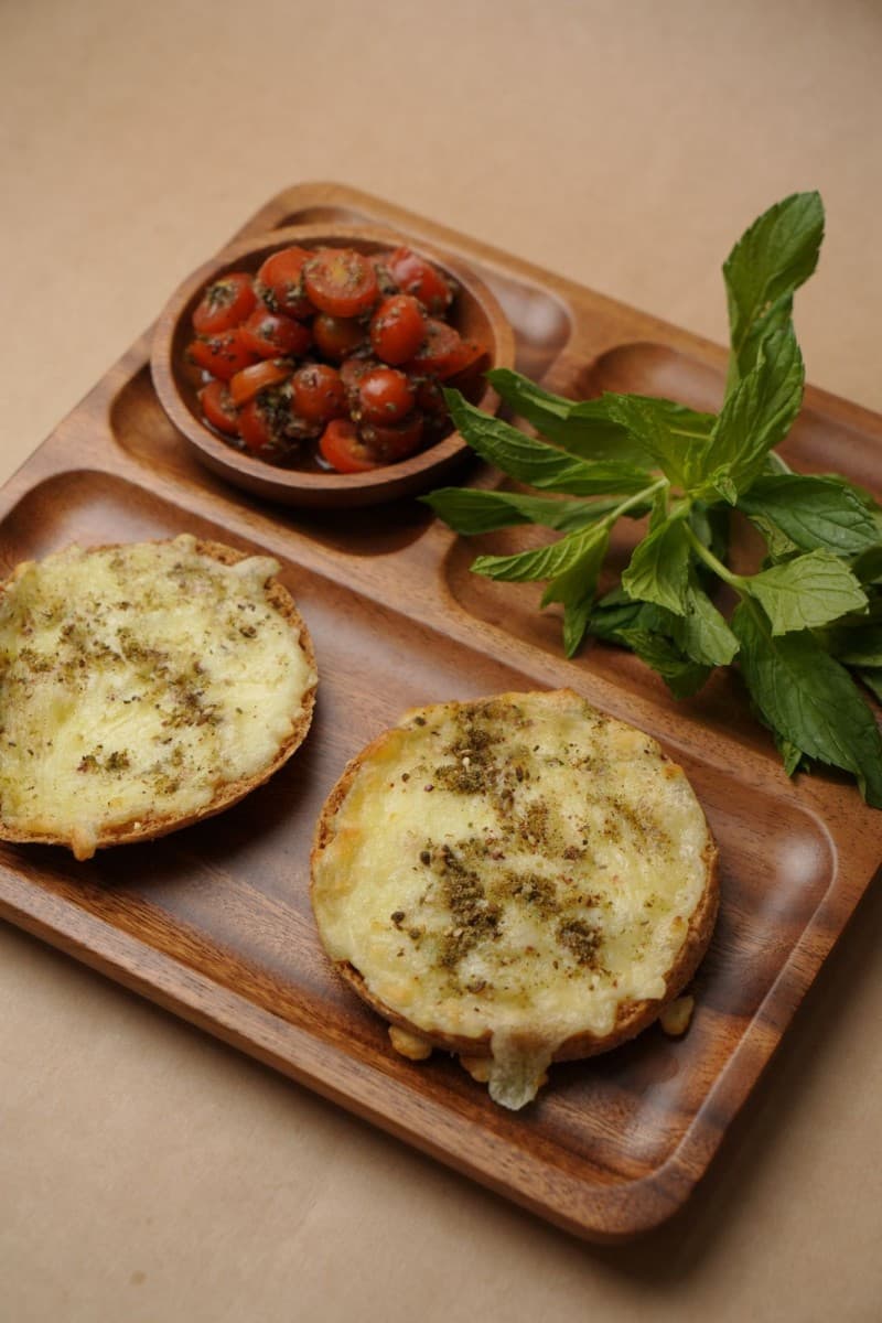 Breakfast: Keto Bruschetta Cheese ,Tomato & Basil